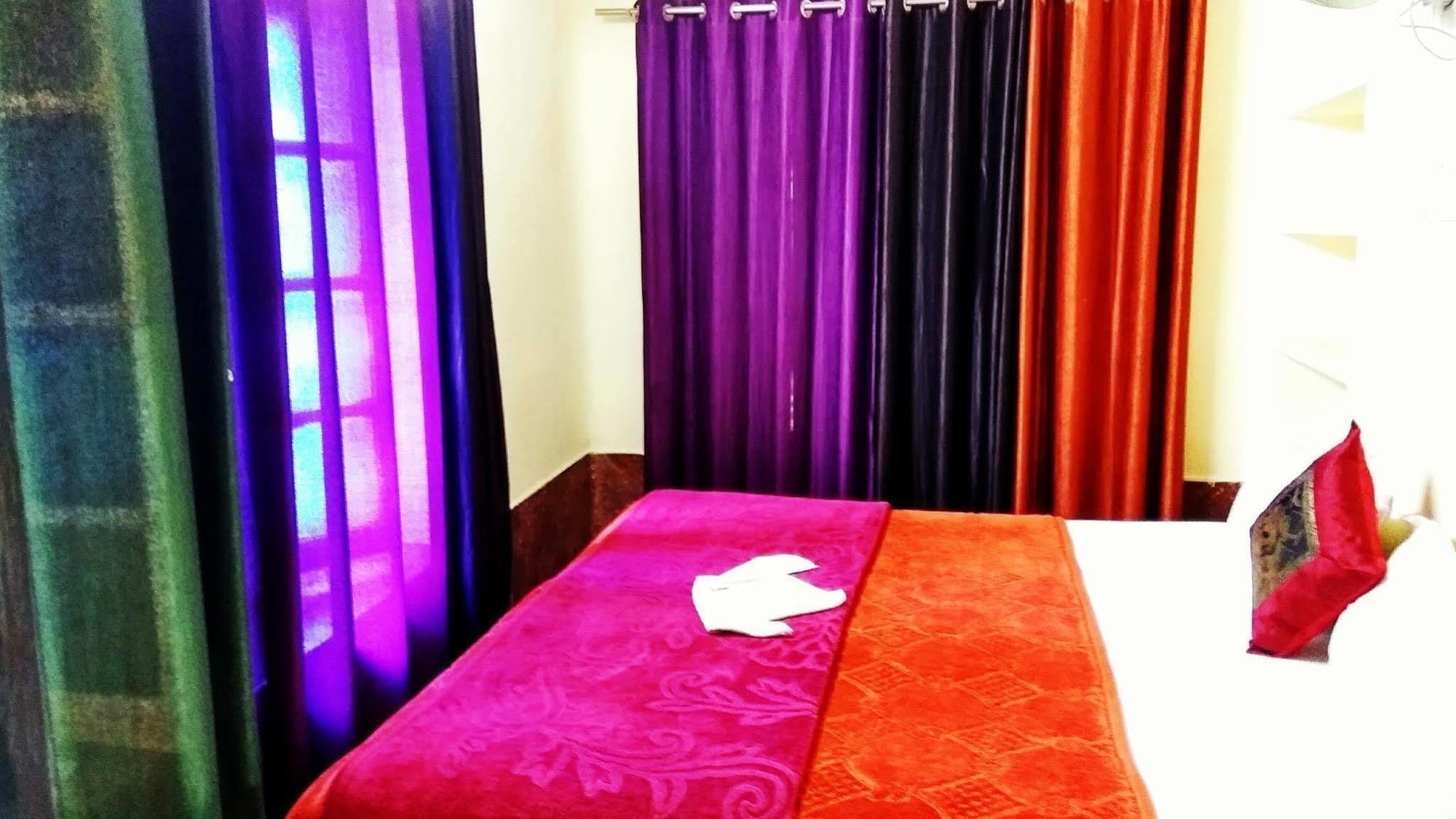 Zostel Varanasi Hostel Kültér fotó